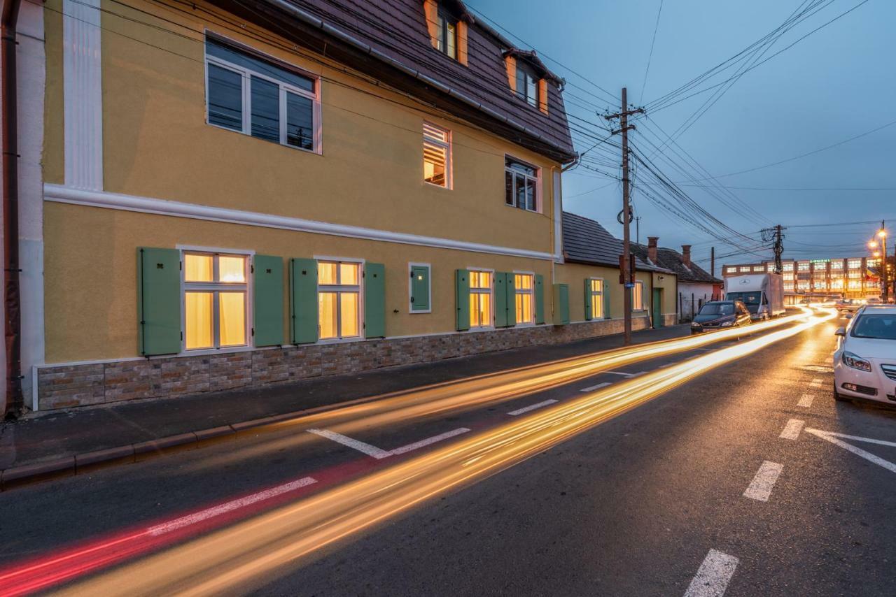 Bonton Apartments Sibiu Ngoại thất bức ảnh